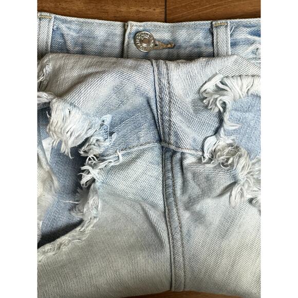 Abercrombie & Fitch Distressed Cut Off Light High Rise Denim Shorts Size 0 - Picture 5 of 5